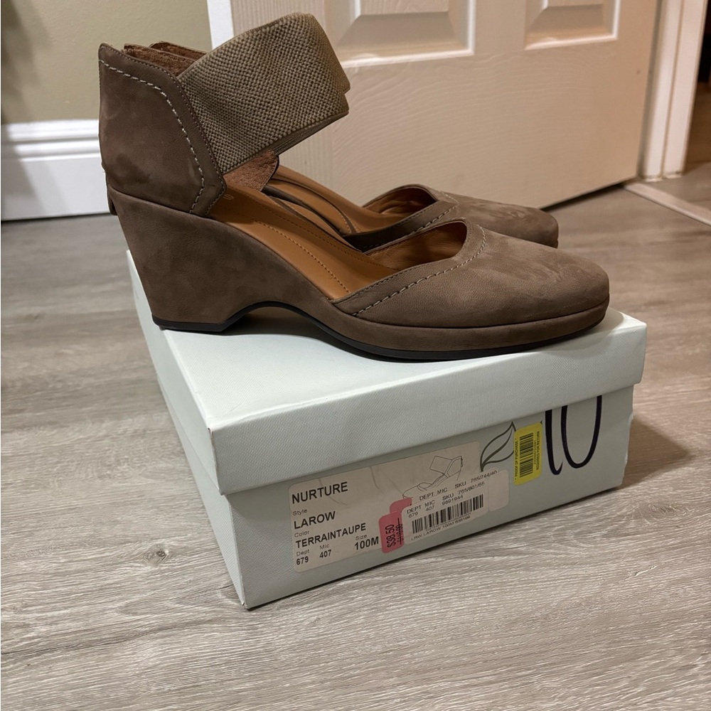 Nurture by Lamaze Women's Taupe Wedge Shoes
